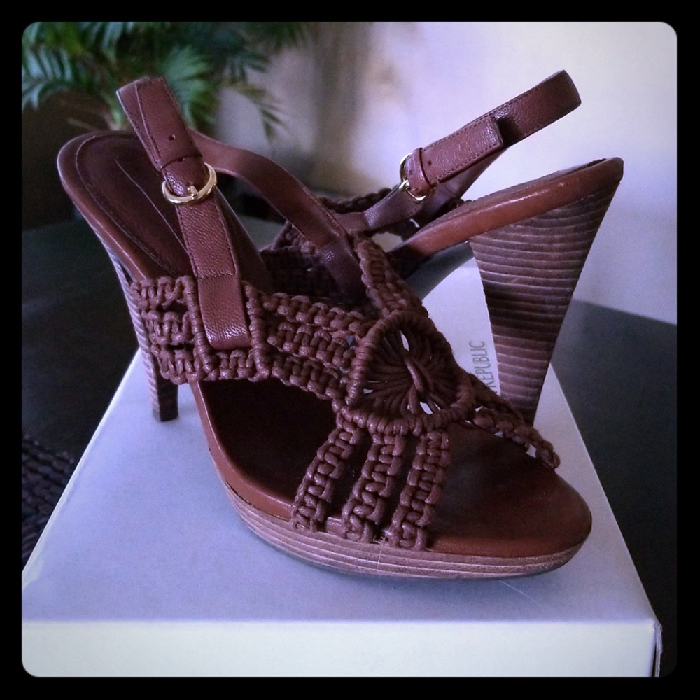 Banana Republic Reese Crochet Sandals